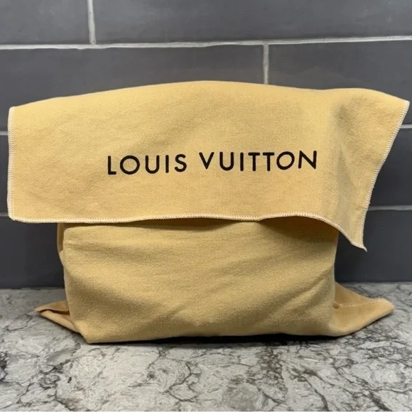 Louis Vuitton Chartouchiere Crossbody Bag - Picture 14 of 14